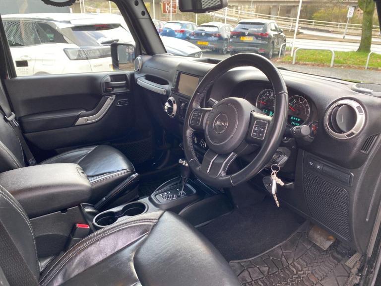 2017 Jeep Wrangler Wrangler 4-door Rubicon 3.6 V6 Auto CONVERTIBLE Petrol Automatic