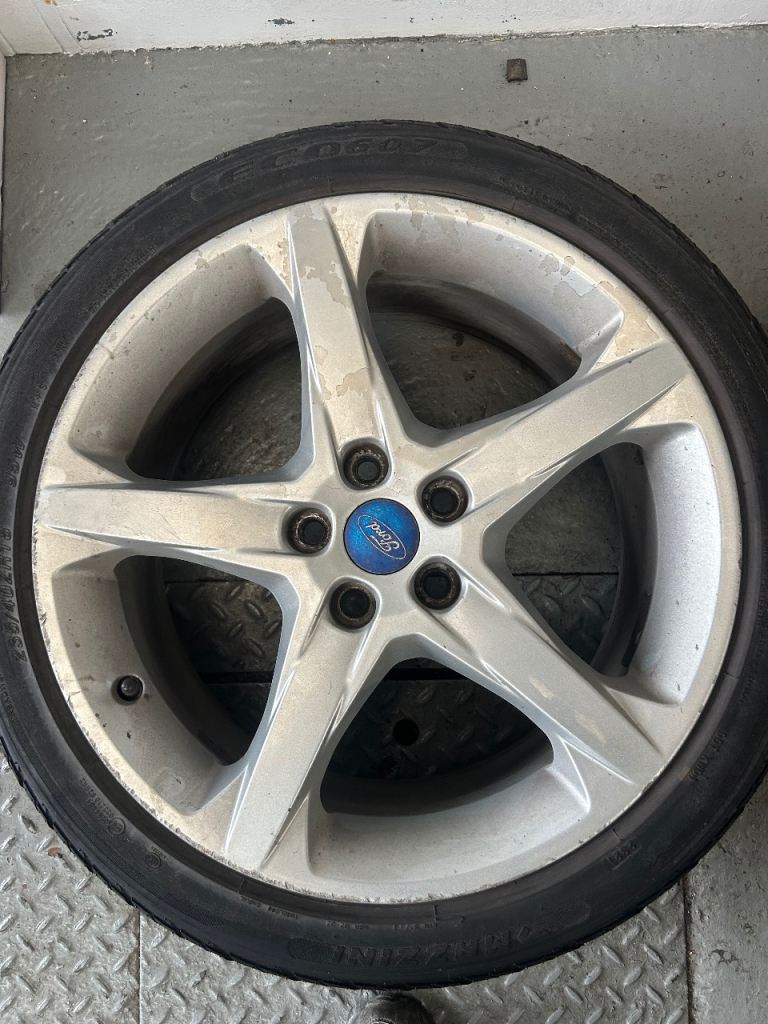 5x108 ford 18” alloys. 