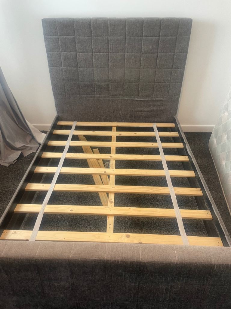 Double bed free 