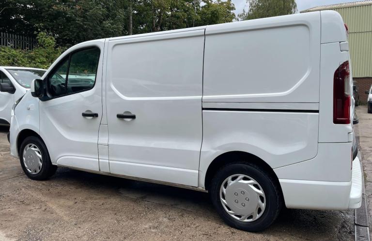 2018 Vauxhall Vivaro 1.6 CDTi 2900 Sportive L1 H1 Euro 6 5dr PANEL VAN Diesel Manual