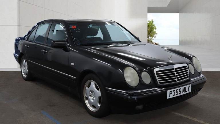 CLASSIC 1996 30 YEARS OLD Mercedes-Benz, E CLASS, Saloon, 1996, Automatic, 2LTR 4 doors