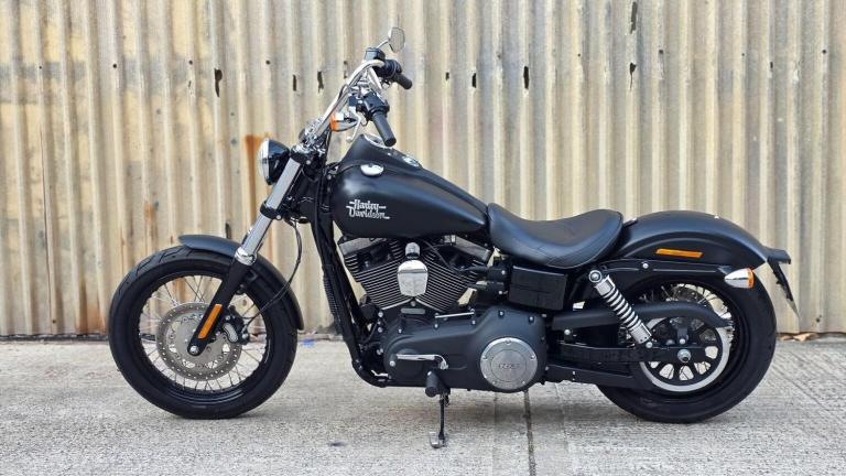 HARLEY-DAVIDSON Dyna 1690 FXDB Street Bob 2016