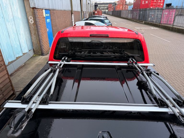 Amarok roof bars