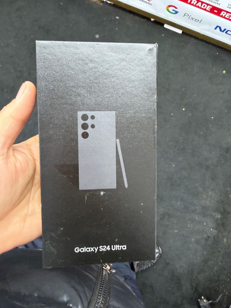 SAMSUNG S24 ULTRA BRAND NEW BOX ONE YEAR OFFICIAL WARRANTY 