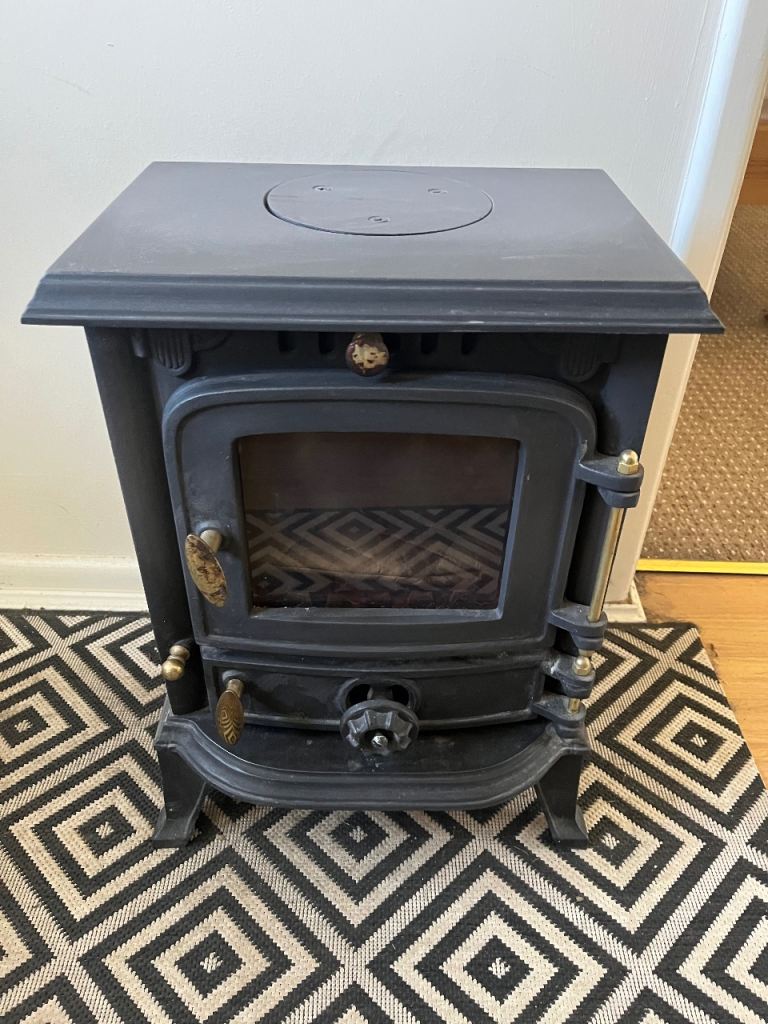 Multi fuel stove