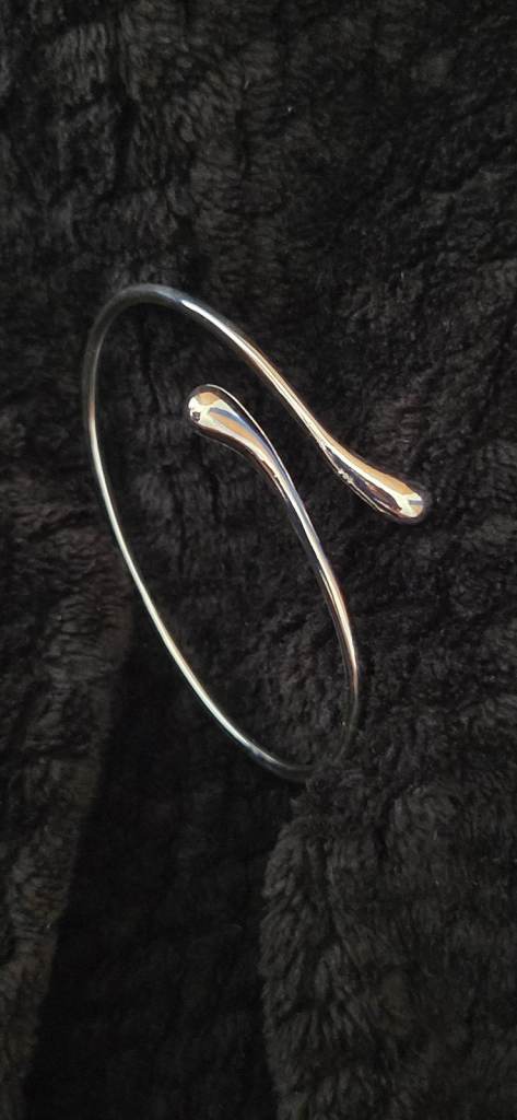 Silver 925 Bangle Bracelet - As Good As New
