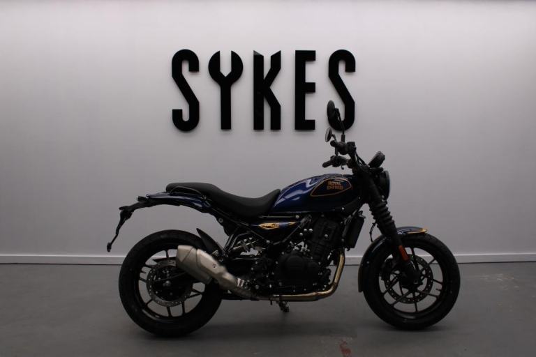 Brand New Collour - Royal Enfield Guerrilla 450 in Twilight Blue