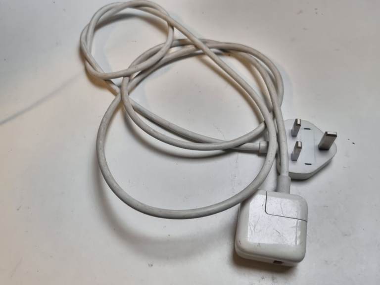 Apple USB-C Charger with UK Plug – Good Condition | in Fulham, London ...