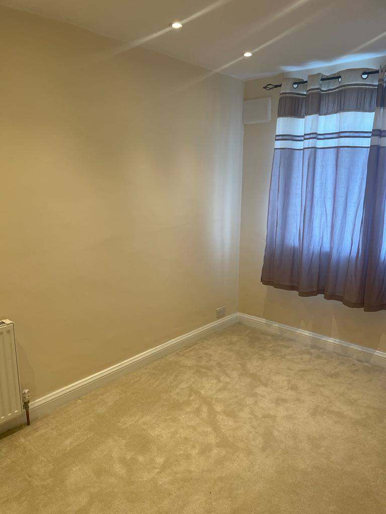 Goodmayes Beautiful Room tolet