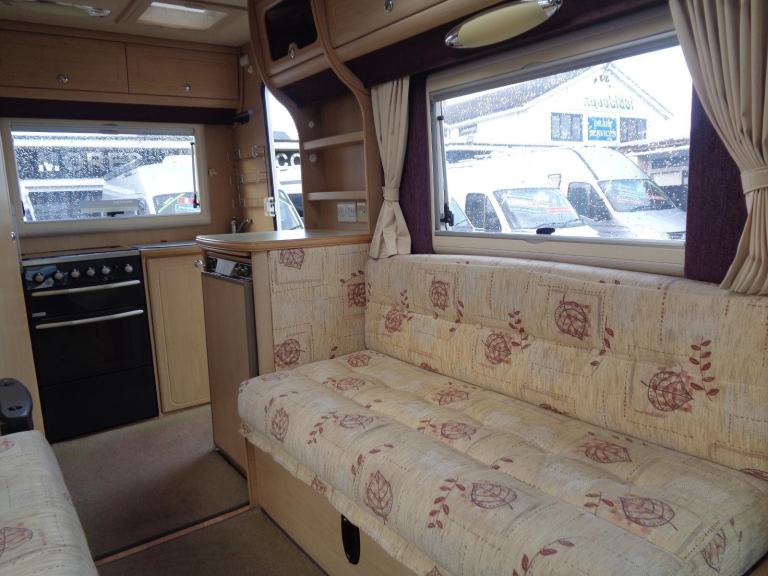 Auto-Sleepers Nuevo 2 Berth Peugeot Boxer DIESEL MANUAL 2004