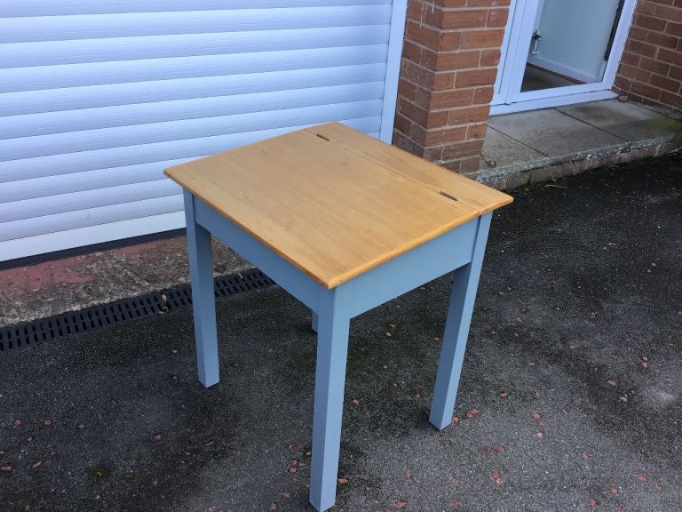 Child’s desk