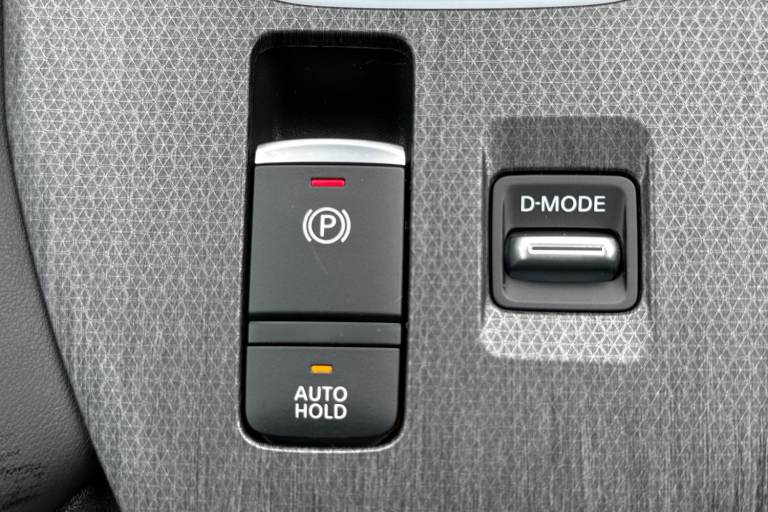 2025 Nissan Qashqai 1.3 DiG-T MH Tekna 5dr Hatchback Petrol Manual