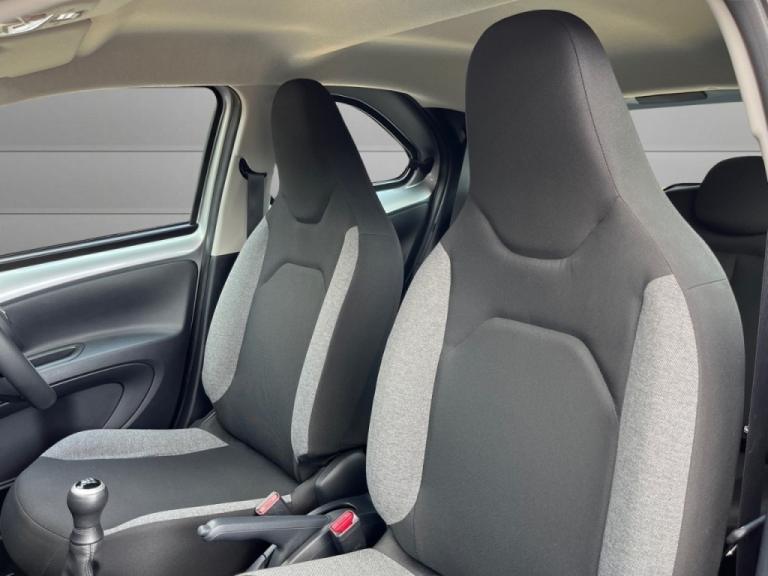 Toyota Aygo X 1.0 VVT-i Pure 5dr Petrol