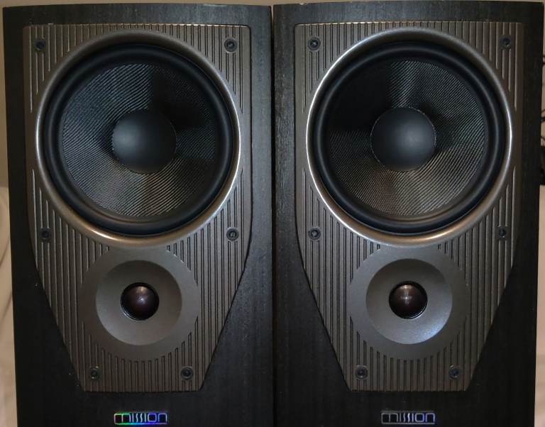 Audiophile quality Bi-Wiring connection speakers Mission M73 Weight 23.75kg each