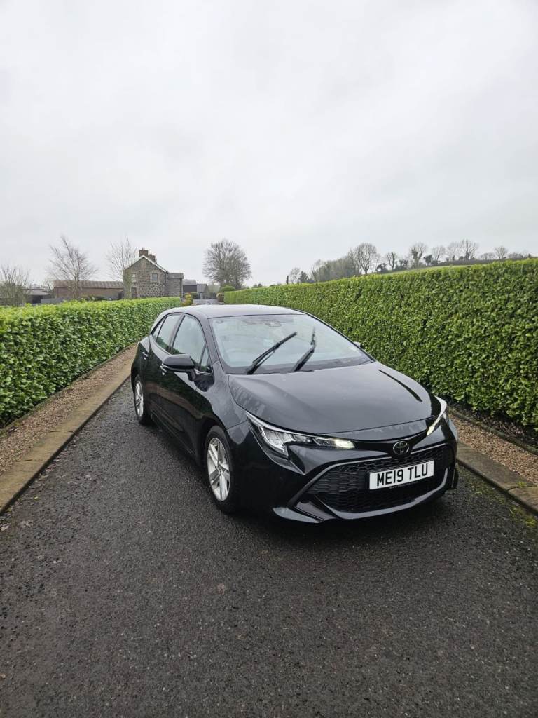 Toyota, COROLLA, Hatchback, 2019, Manual, 1197 (cc), 5 doors