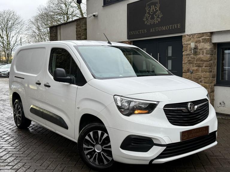 2020 Vauxhall Combo 2300 1.5 Turbo D 100ps H1 Sportive Van PANEL VAN Diesel Manual