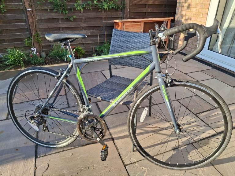 Corvus Barracuda Mens Road Bike - Good Condition