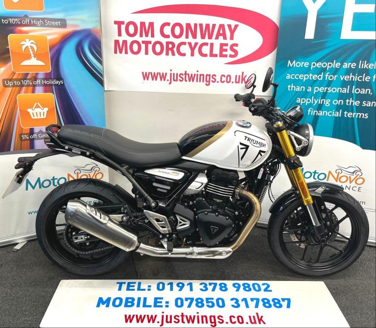 TRIUMPH SPEED 400, 2025(75), ONLY 208 GENUINE MILES, IMMACULATE MACHINE, £4695