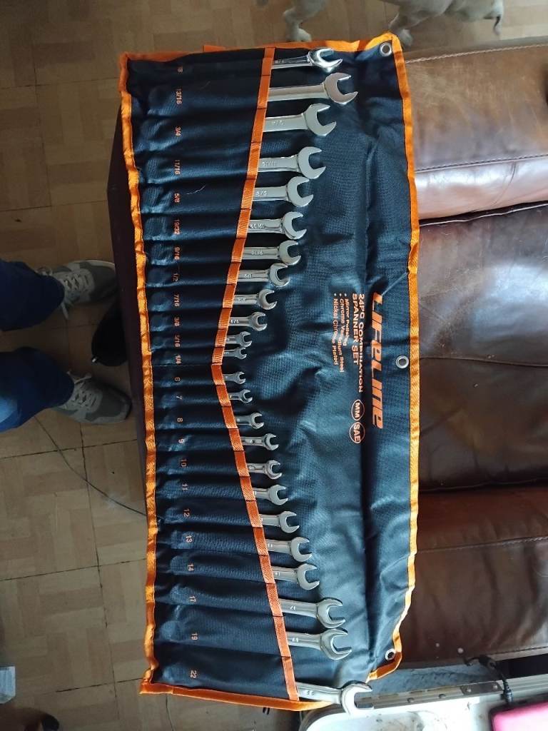 Full Set of Spanners/Wrenches in Roll-Up Tool Bag – Brand New