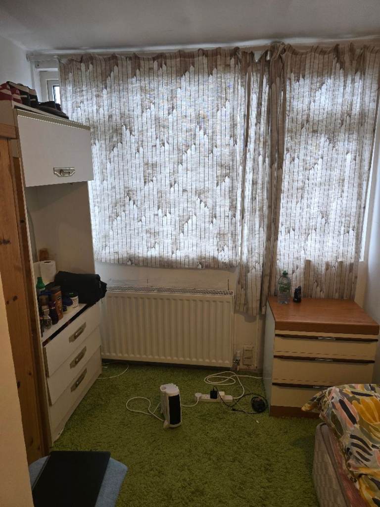 Double Room available 