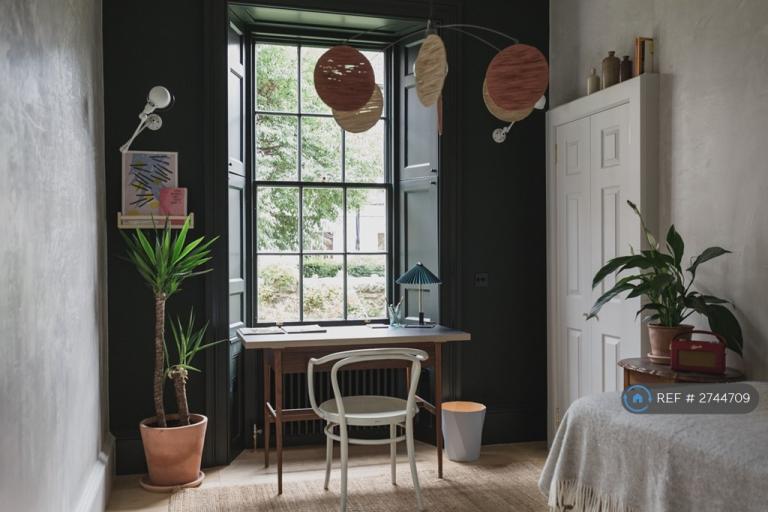 2 bedroom flat in Stockbridge, Edinburgh, EH4 (2 bed) (#2744709)