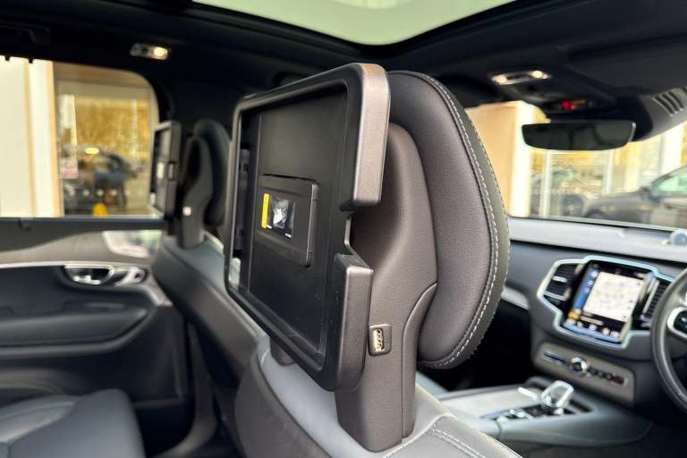 2022 Volvo XC90 2.0h T8 Recharge 18.8kWh Inscription Pro SUV 5dr Petrol Plug-in Hybrid Auto ESTAT...