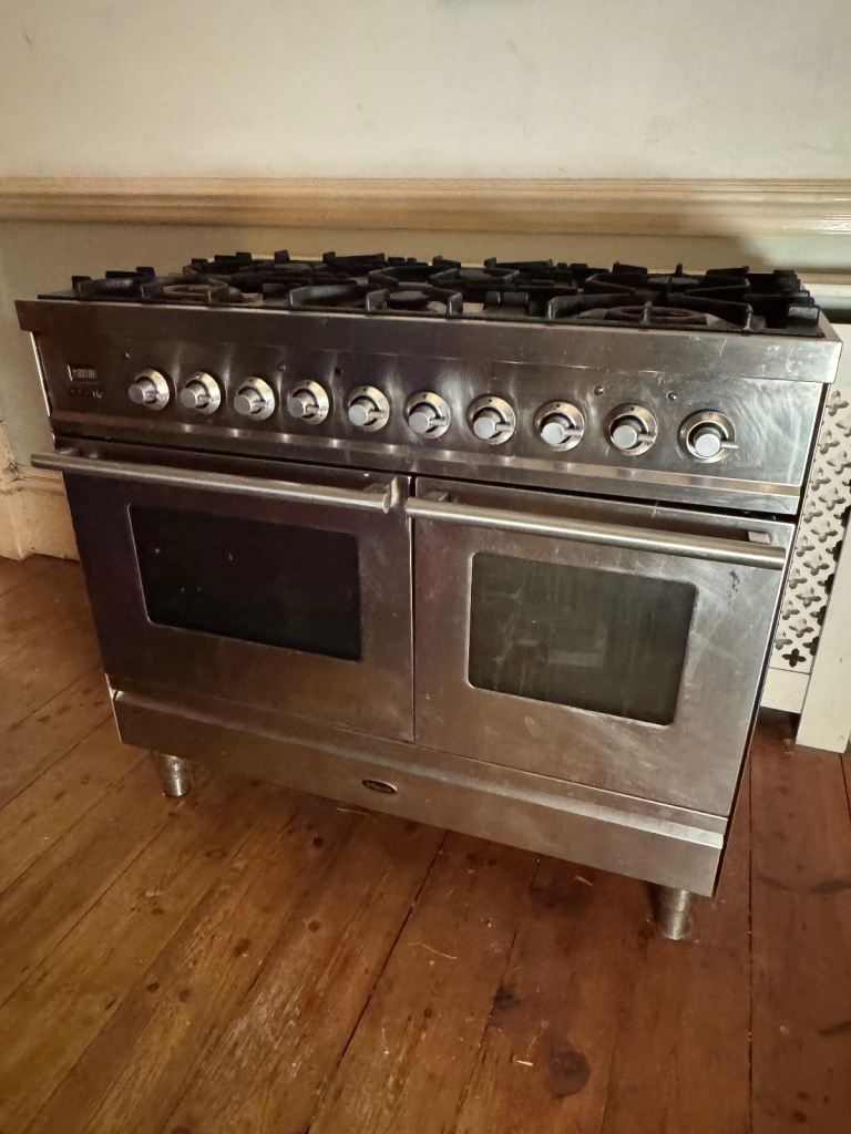 SOLD Britannia 100cm range cooker Spares or Repairs