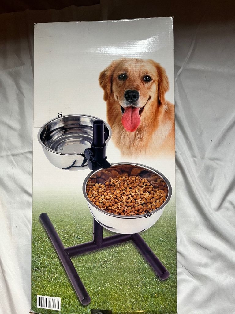 Adjustable Double Dog Bowl - Brand New