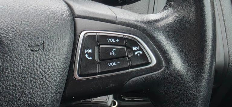 2015 Ford Focus ZETEC HATCHBACK Petrol Manual