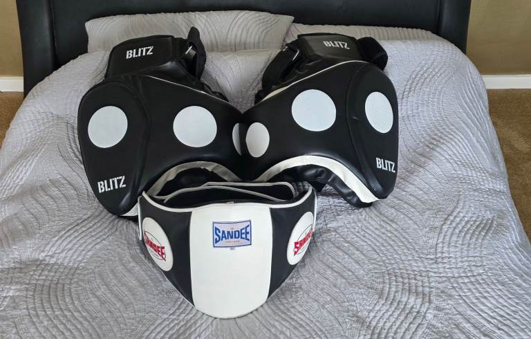 MMA, kickboxing, boxing pads, belly pad and thigh pads