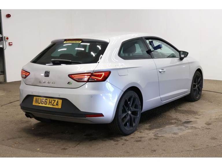 2016 SEAT Leon 1.4 EcoTSI 150 FR 3dr [Technology Pack] HATCHBACK PETROL Manual