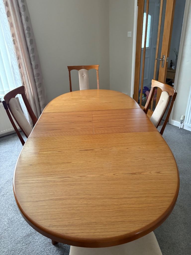 Extending Table & 4 Chairs
