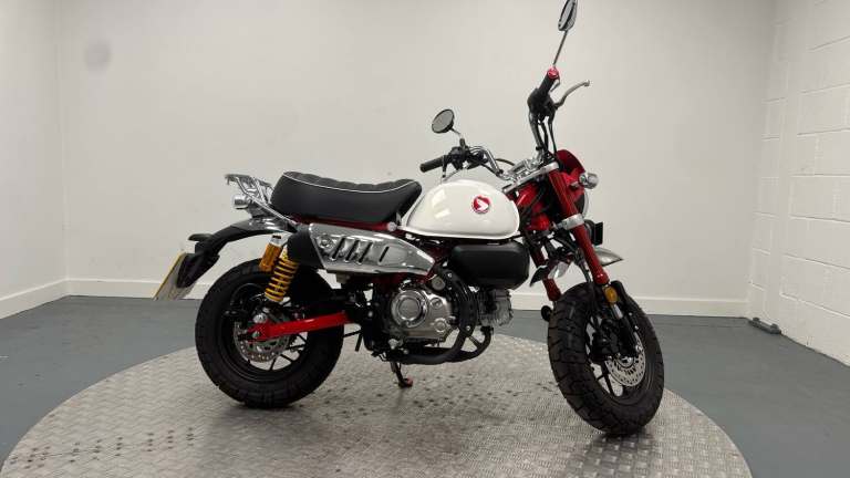 2025 Honda Z1 Honda Z125 Monkey (25MY) COMMUTER Petrol Manual