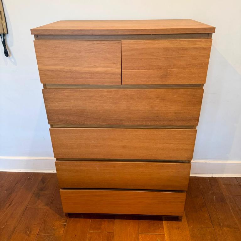 FREE DELIVERY IKEA MALM chest of 6 drawers, oak, in good condition.