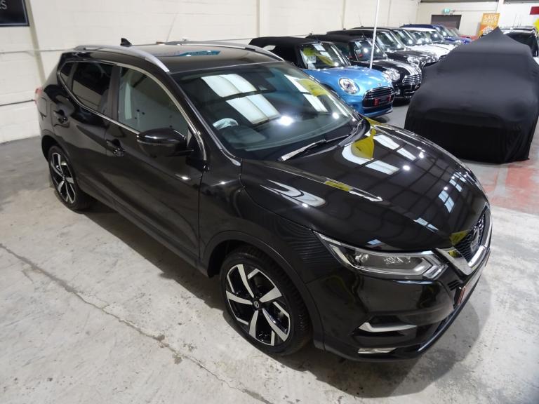2019 Nissan Qashqai 1.3 DiG-T Tekna 5dr **LOW MILEAGE*ONLY 37000 MILES FROM NEW** HATCHBACK Petro...