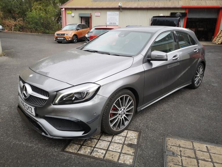 MERCEDES-BENZ A CLASS 1.5 A180d AMG Line PREMIUM Grey Auto Diesel