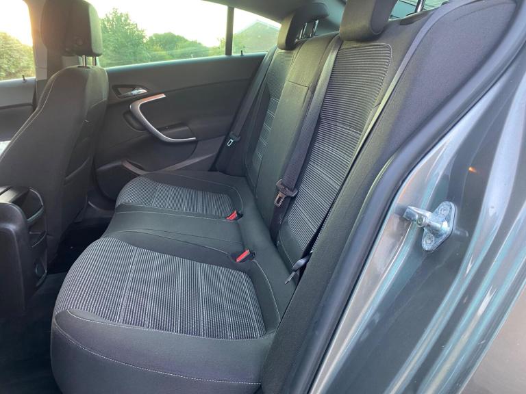 2016 Vauxhall Insignia 1.4i Turbo SRi Nav Euro 6 (s/s) 5dr HATCHBACK Petrol Manual