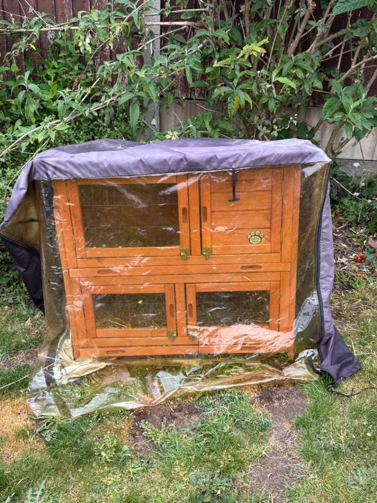  Cozy pet cage