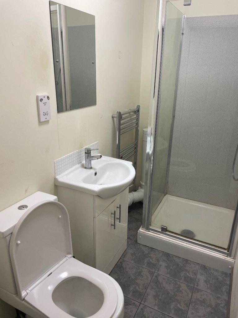 2 en suite rooms inc bills 
