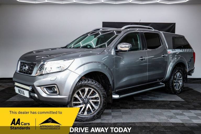 2016 Nissan Navara Double Cab Pick Up Tekna 2.3dCi 190 4WD Auto PICK UP DIESEL Automatic
