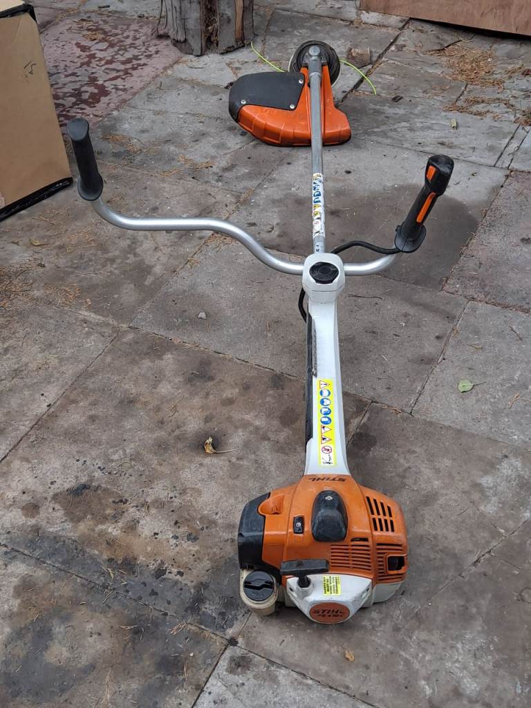 Stihl fs410c professional petrol 2 stroke strimmer 