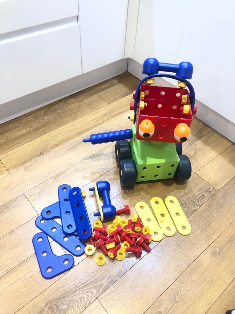 Bolts and screw toy trolley