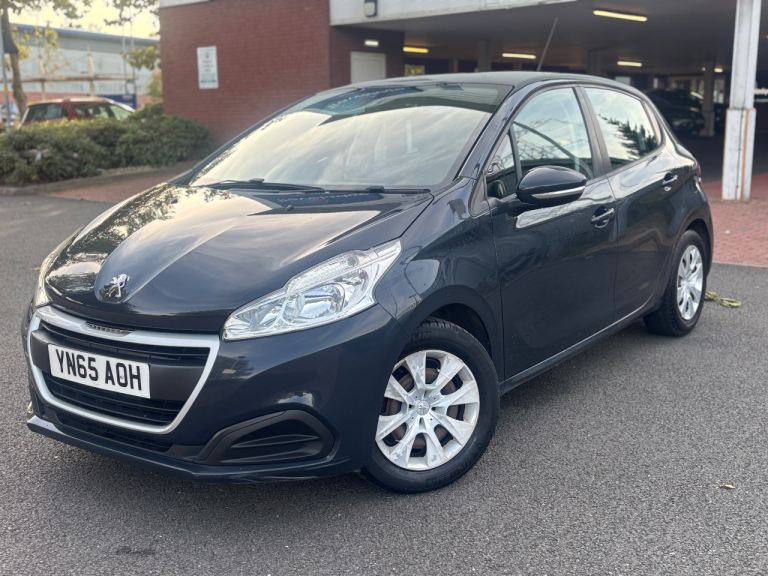 Peugeot, 208, Hatchback, 2015, Manual, 1560 (cc), 5 doors