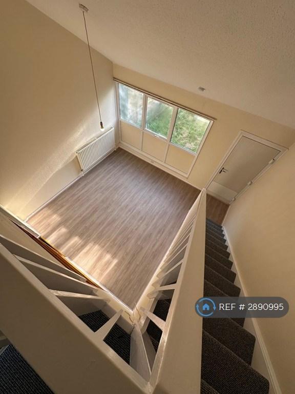 1 bedroom house in Bascote, Milton Keynes, MK6 (1 bed) (#2890995)