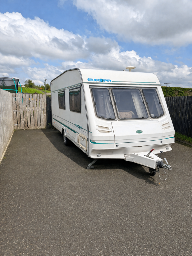 Available — 1999 Sterling Europa 520 NT 4 Berth Touring Caravan