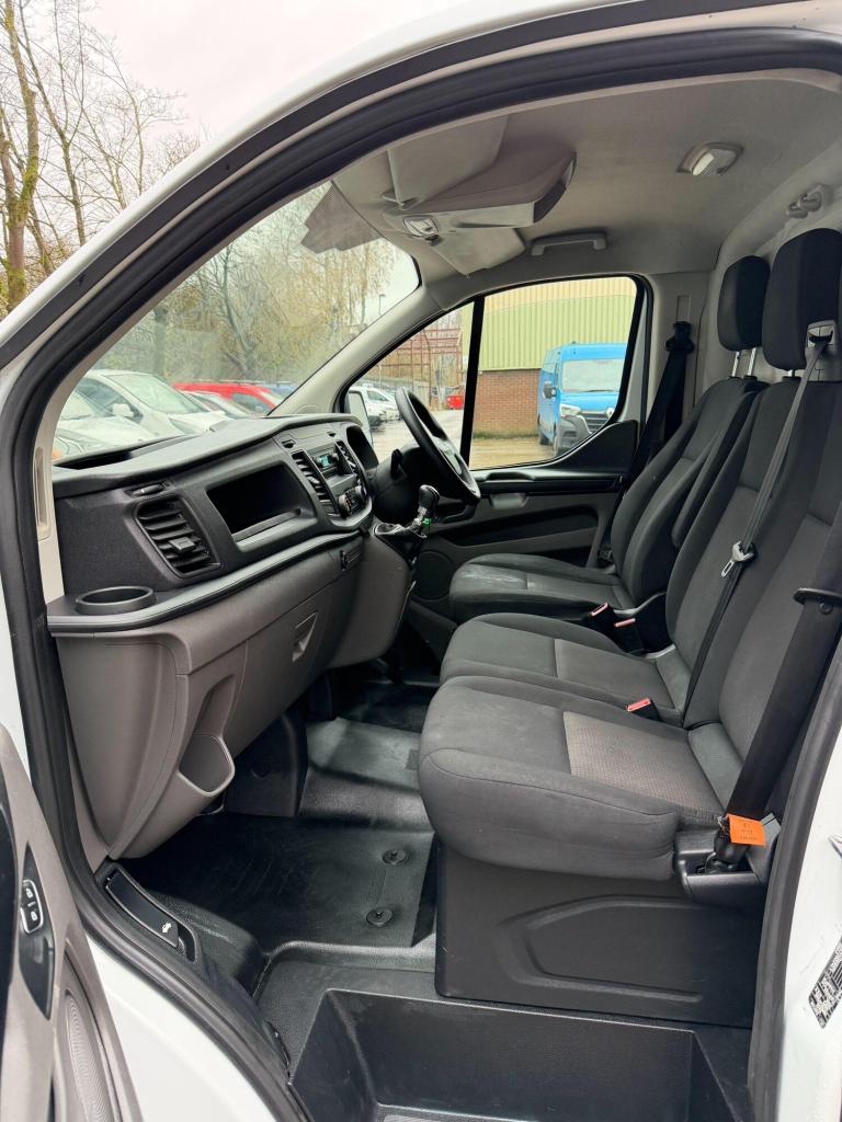 2018 Ford Transit Custom 2.0 TDCi 105ps Low Roof Van PANEL VAN DIESEL Manual