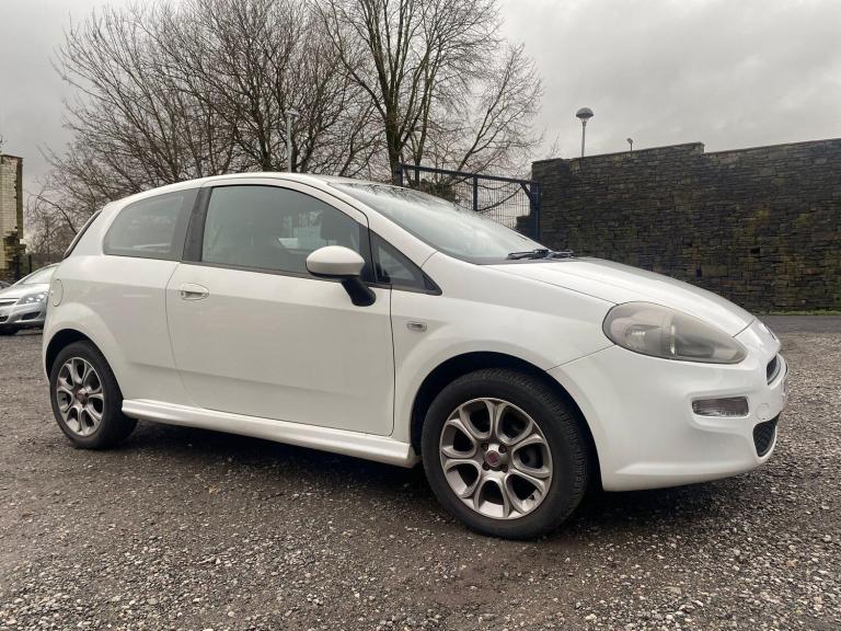 2014 Fiat Punto 1.2 Pop 3dr HATCHBACK PETROL Manual