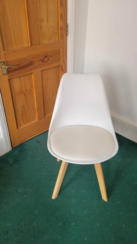 White Dining Chair with Wooden Legs – As Good As New (x8 Available)