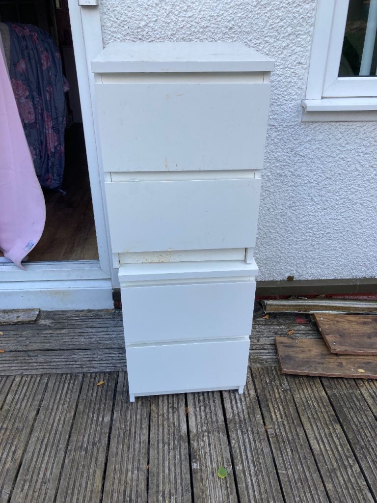 FREE: White Chest of Drawers – Good Condition