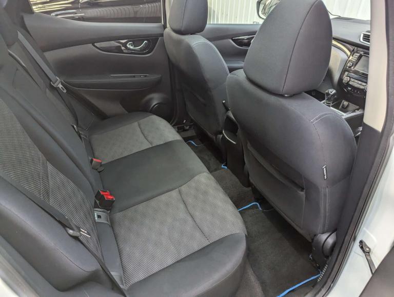 2015 Nissan Qashqai 1.5 Qashqai N-Tec+ dCi 5dr SUV Diesel Manual